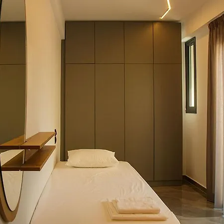 P J Luxury Apartment Serres