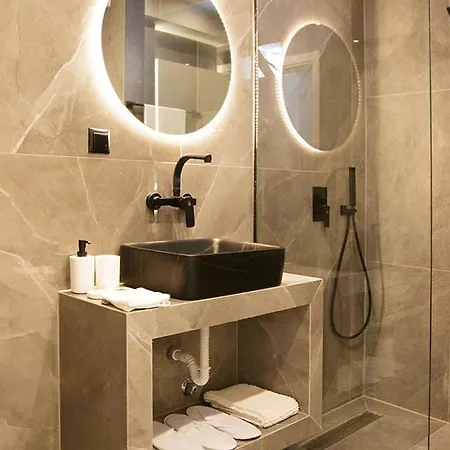 P J Luxury Apartment Serres