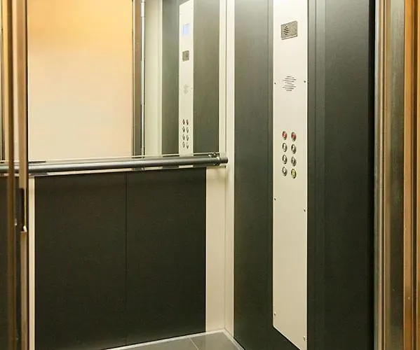 P J Luxury Apartamento Serres