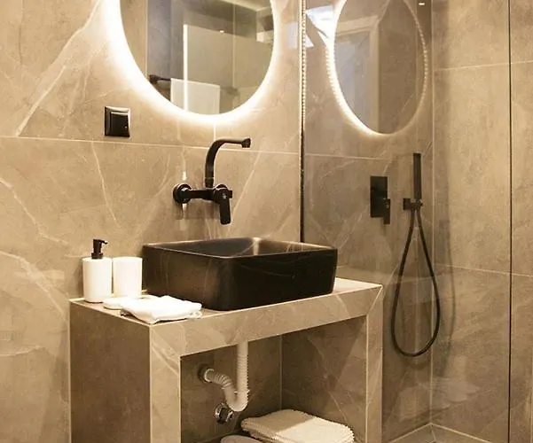 P J Luxury Apartamento Serres