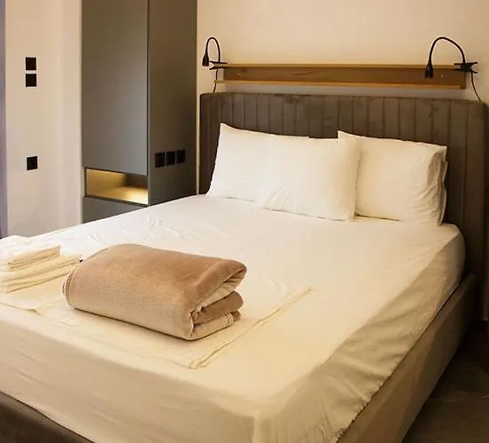 P J Luxury Apartamento *