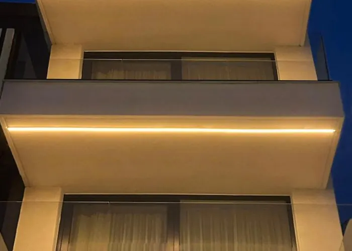 P J Luxury Apartamento